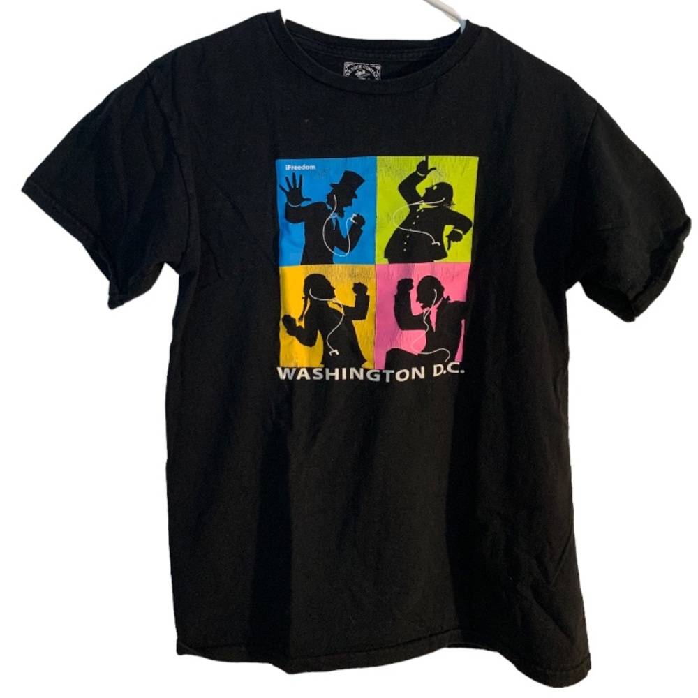 Vintage iFreedom Washington, DC shirt—size M
